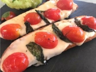 Bruchetta Caprese