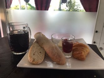 Petit-déjeuner Français Lite